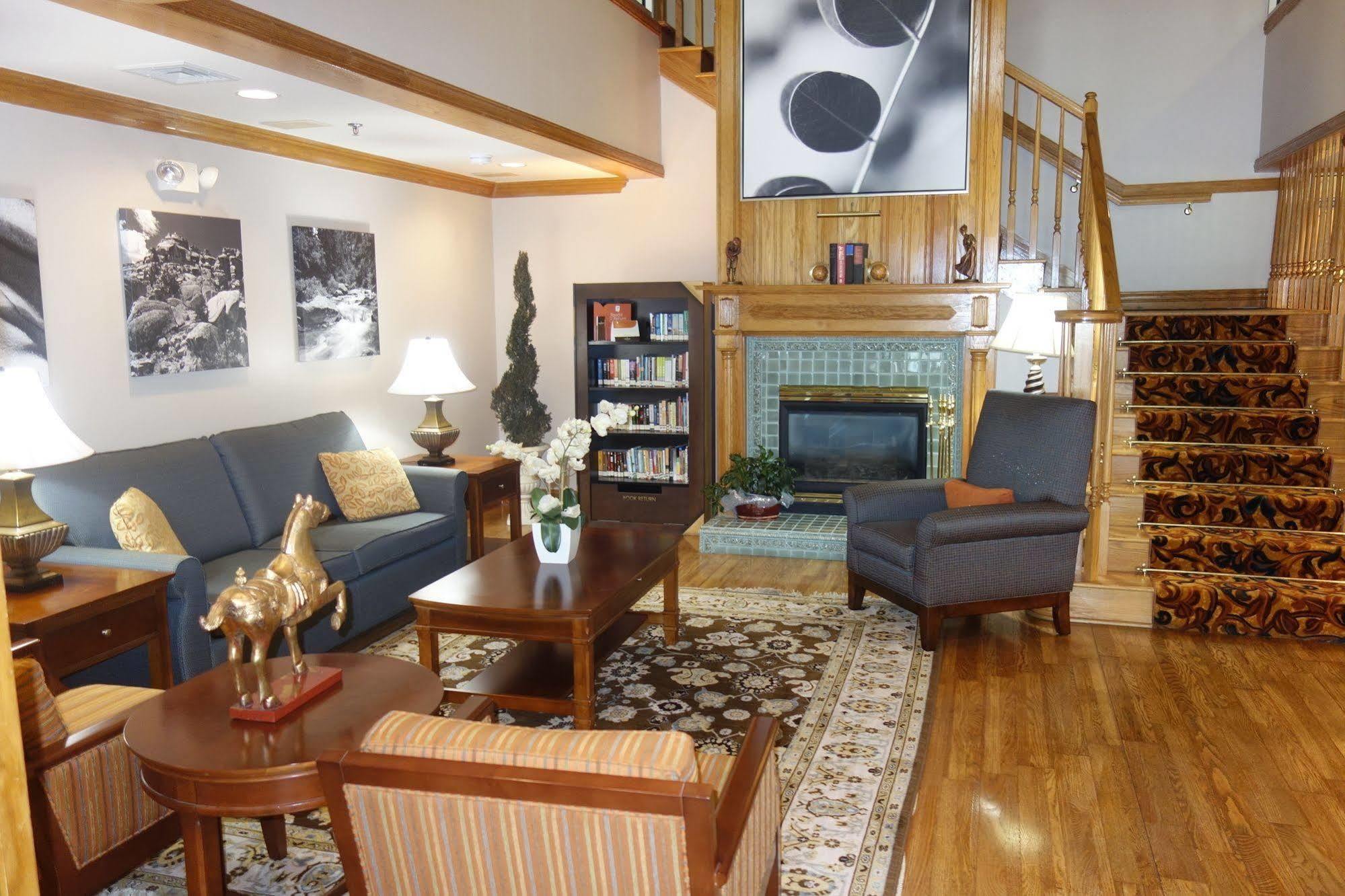 Country Inn & Suites By Radisson, Lawrenceville, Ga מראה חיצוני תמונה